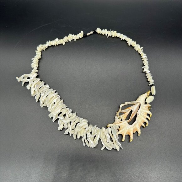 Mother Of Pearl Necklace Sliced Lambis Shell Statement Jewelry Beach Seashell - Picture 3 of 9